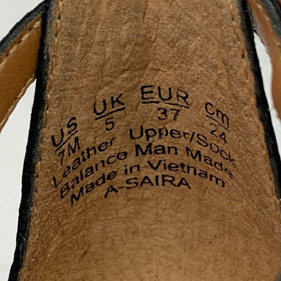 FRANCO SARTO Saira Leather Perforated T-Strap Pump - Picture 9 of 14